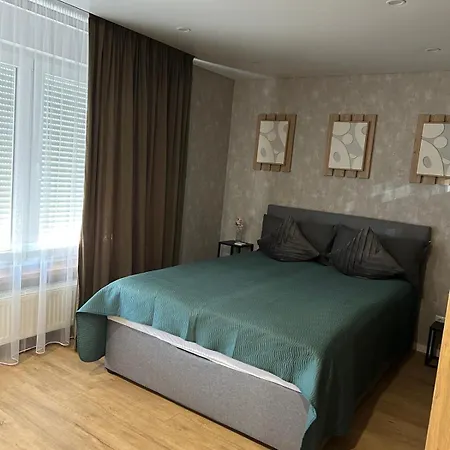 Appartement Moderne Nahe Nuerburgring Fuer Bis Zu 3 Personen Luxem